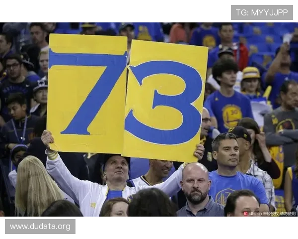 斗球app下载官网篮球直播功能全面介绍，提供实时比赛数据和高清直播体验